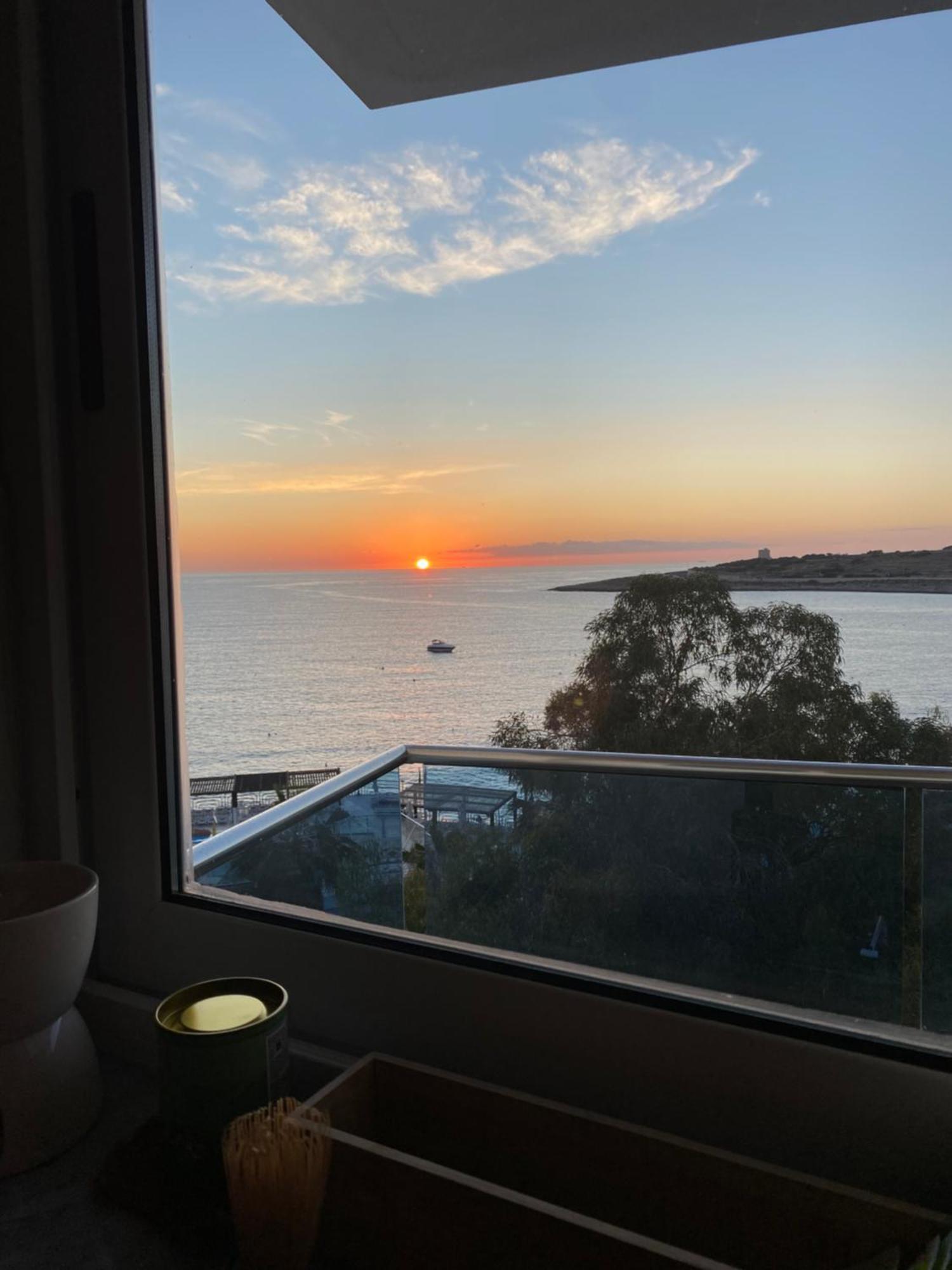 Sunrise Bay Apartments - Frontline Sea Views St. Paul's Bay Exterior photo
